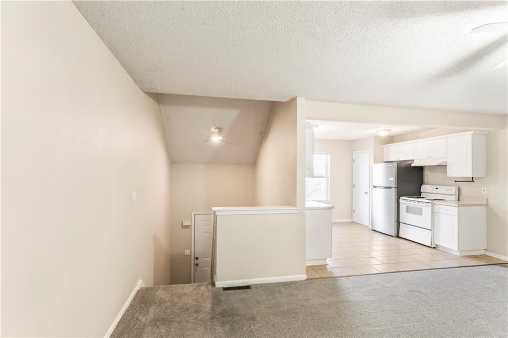 5619-5625 N Northwod Terrace — photo 3