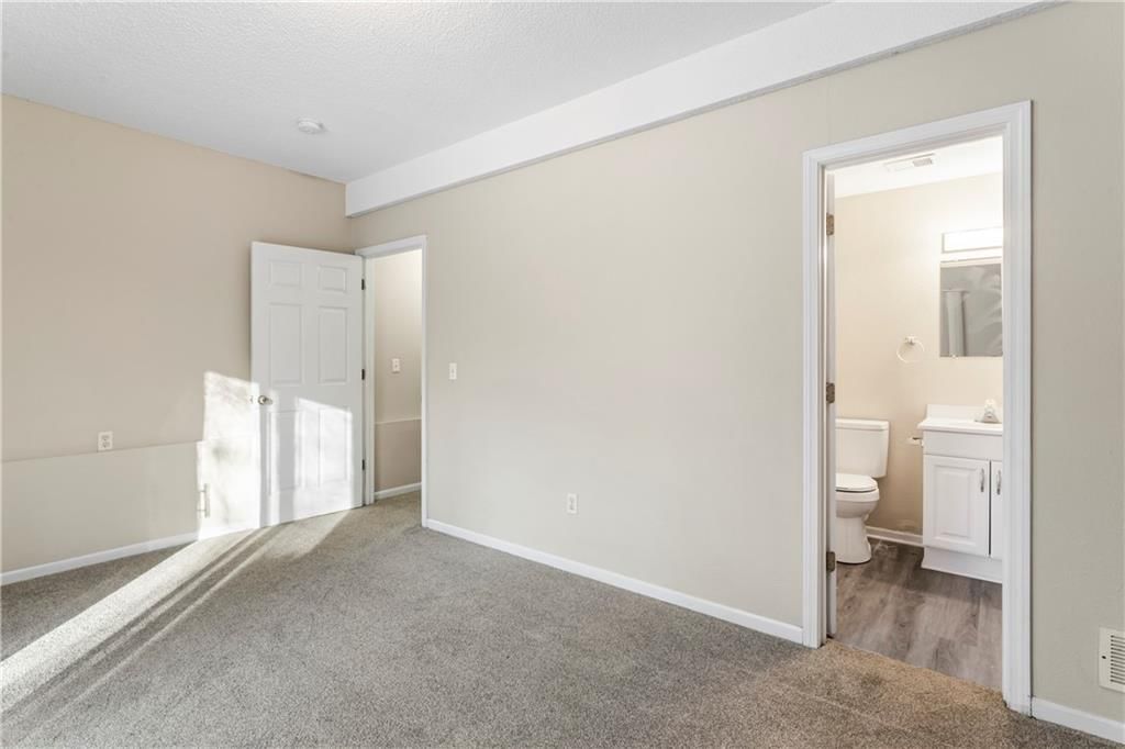 5619-5625 N Northwod Terrace — photo 16
