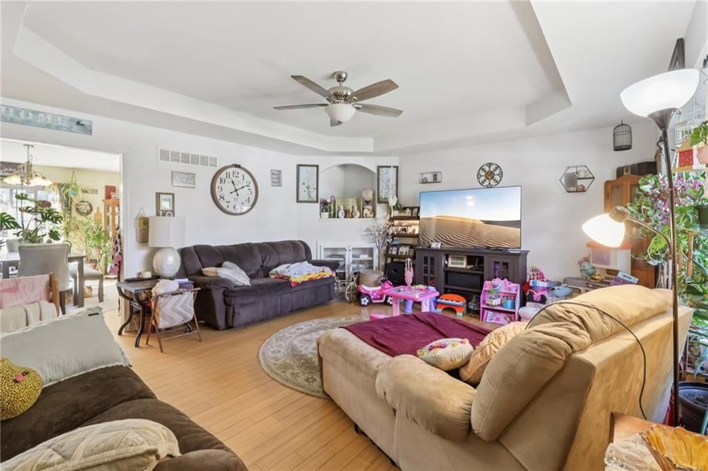 720 Burlington Road — photo 4