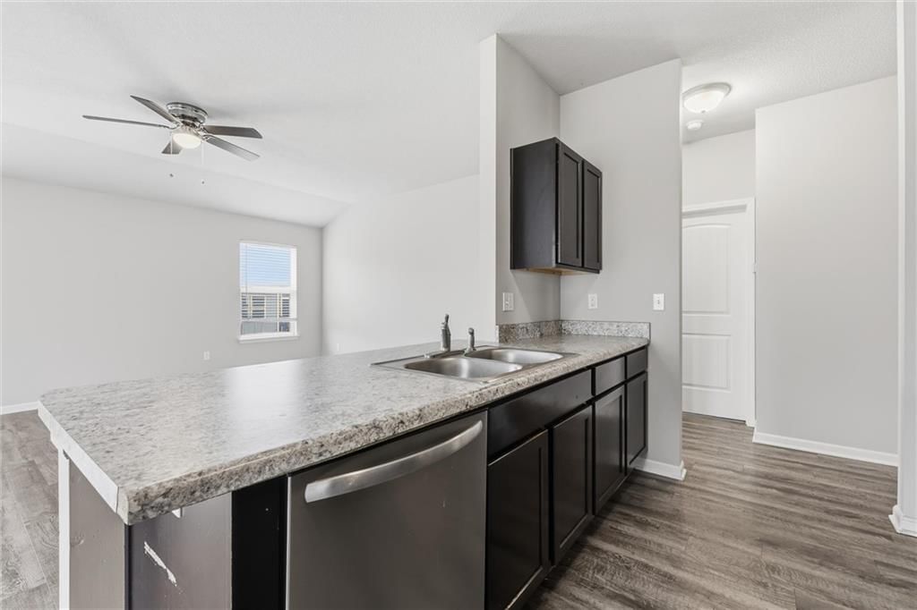 747 S Cherry Street — photo 11