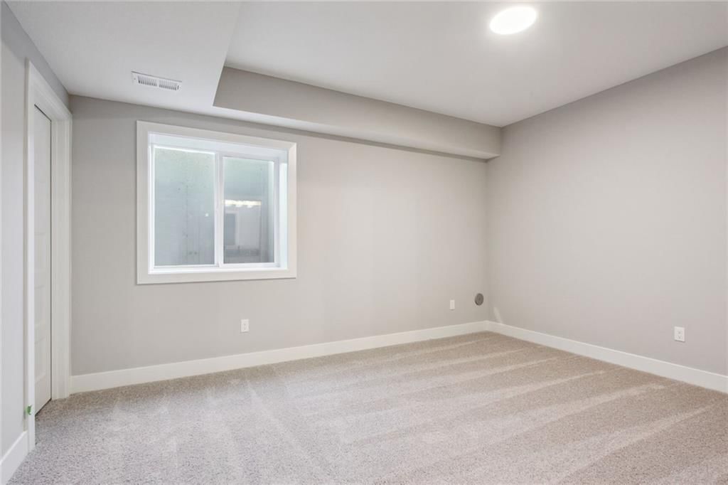 17156 S Laurelwood Street — photo 33