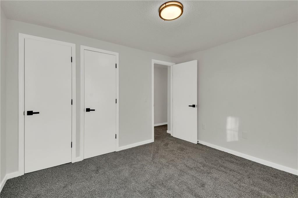 208 E Pine Street — photo 14