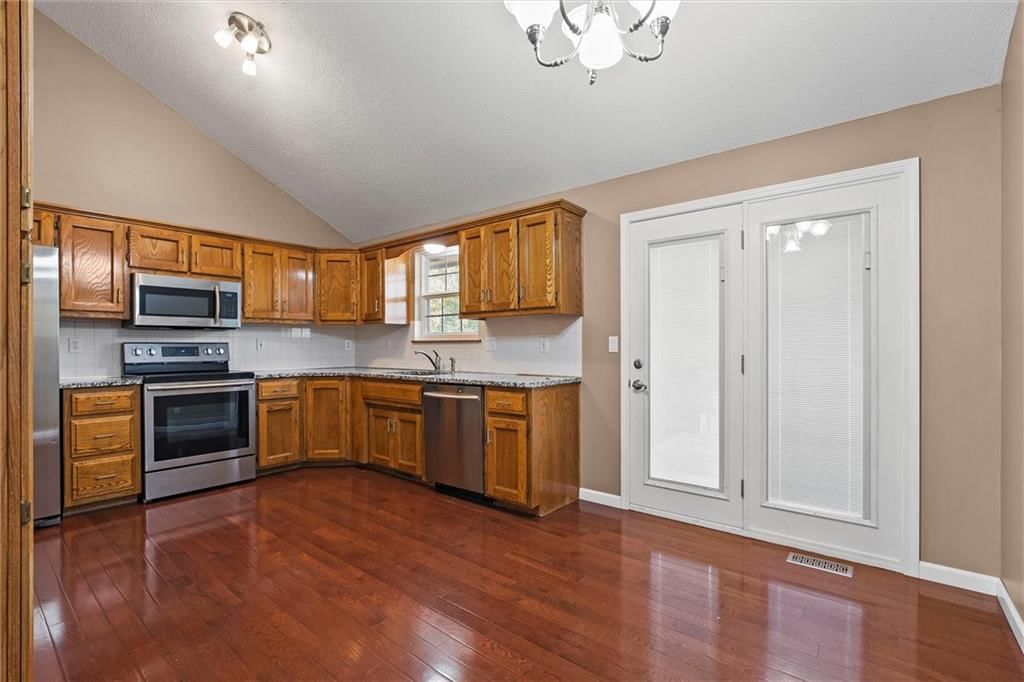 8804 NE 73rd Terrace — photo 9