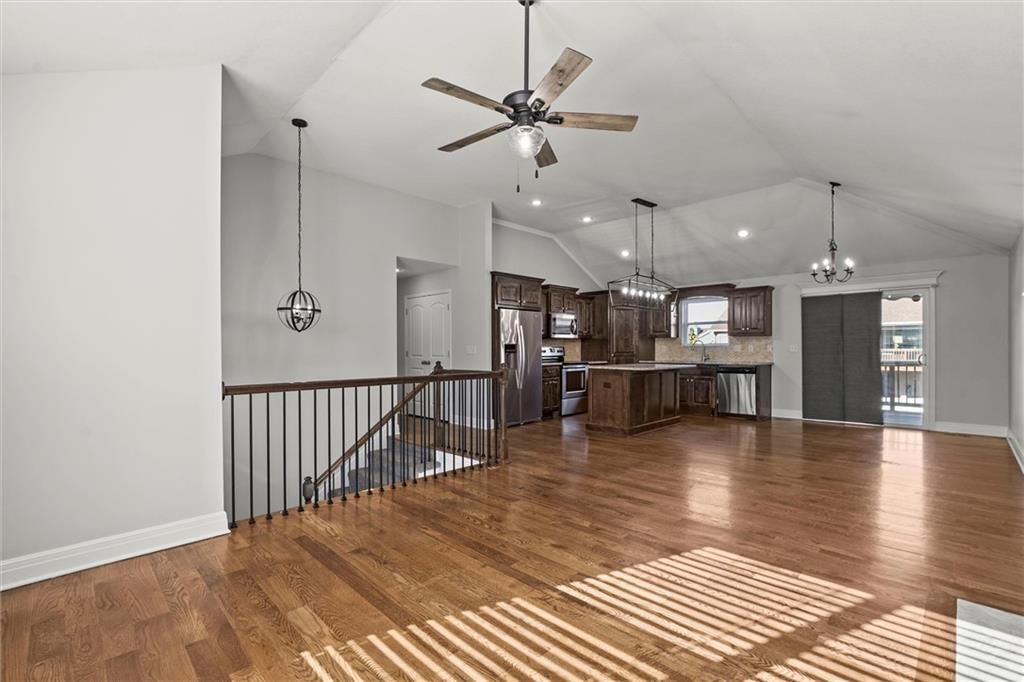 1006 Buttercup Street — photo 10