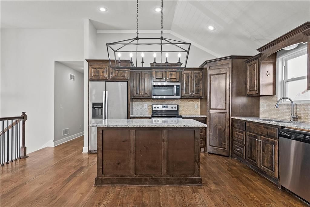 1006 Buttercup Street — photo 12