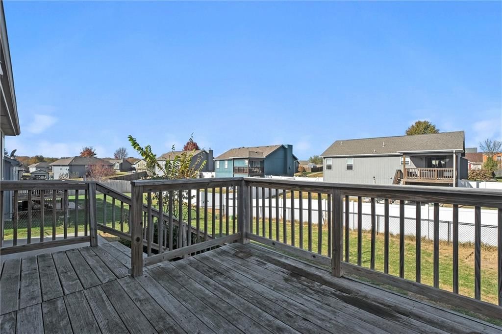 1006 Buttercup Street — photo 30