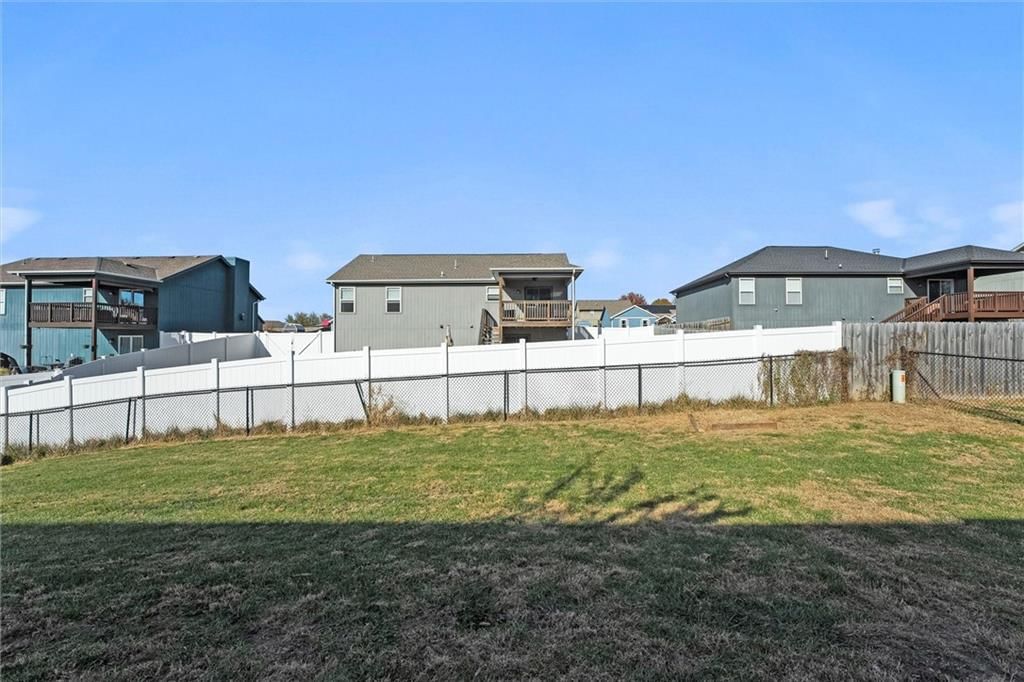 1006 Buttercup Street — photo 37