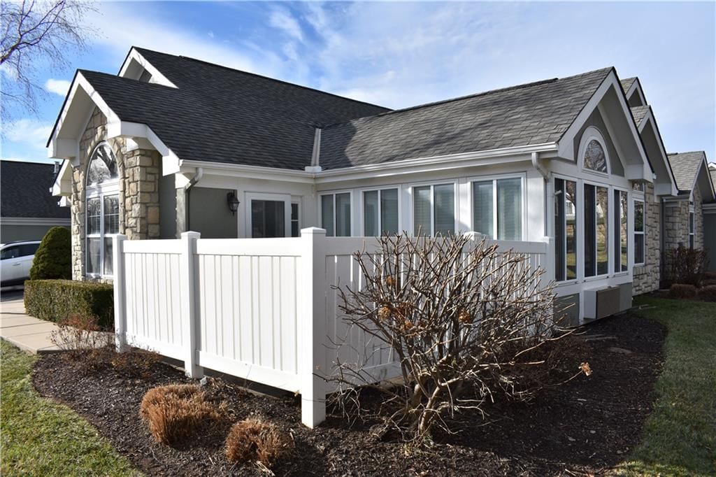7135 Meadow View Street — photo 3