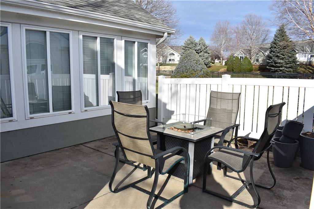 7135 Meadow View Street — photo 4