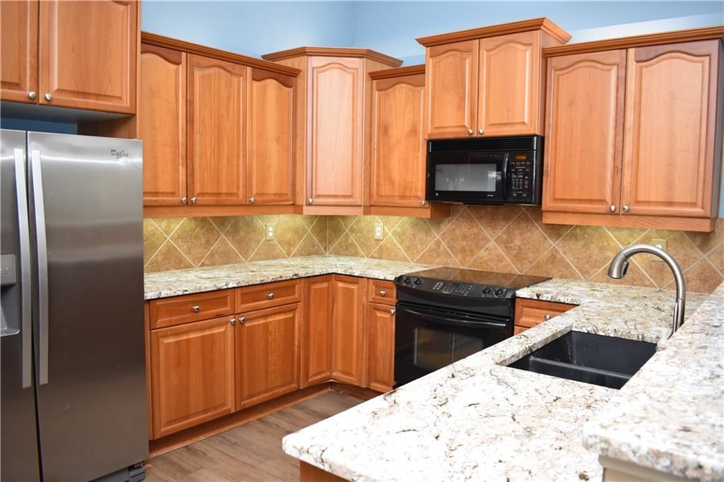7135 Meadow View Street — photo 15