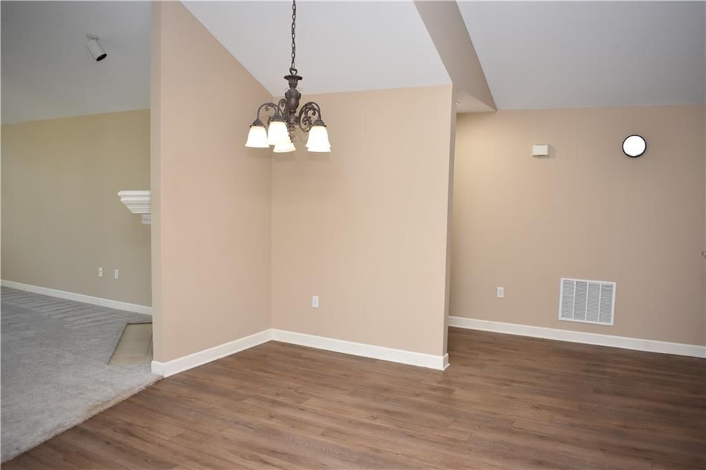 7135 Meadow View Street — photo 28