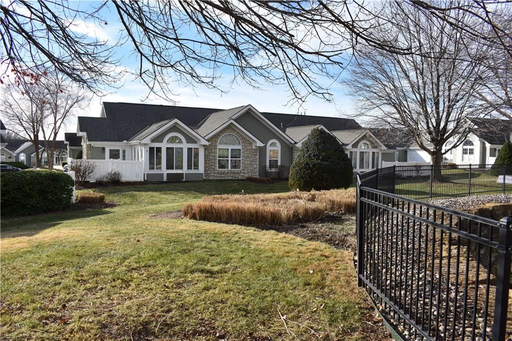7135 Meadow View Street — photo 31