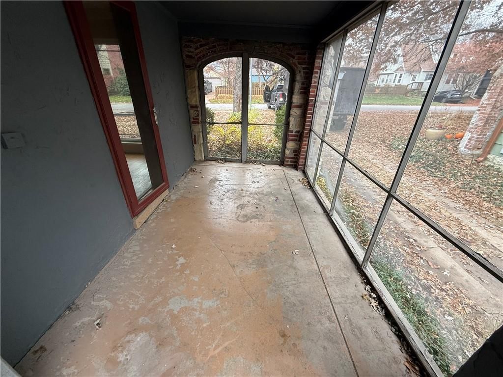 7336 Grand Avenue — photo 3