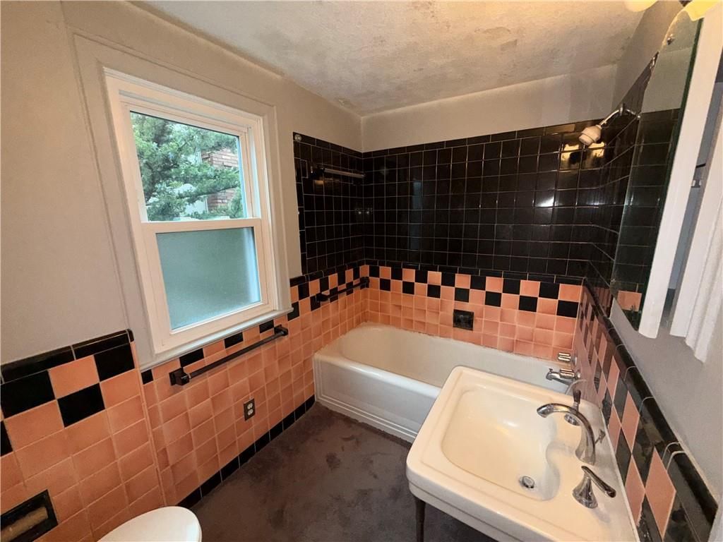 7336 Grand Avenue — photo 16