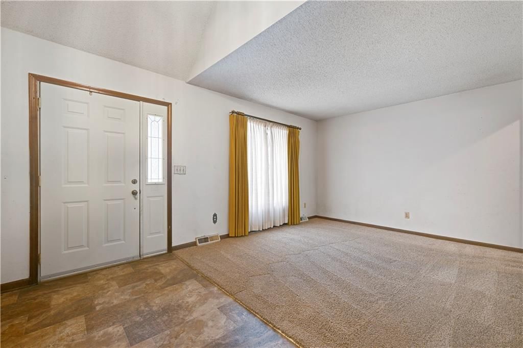 7120 Black Bob Street — photo 5