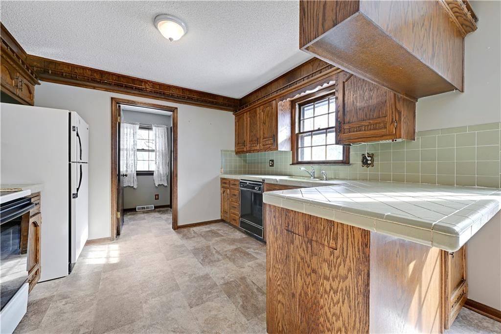 7120 Black Bob Street — photo 13