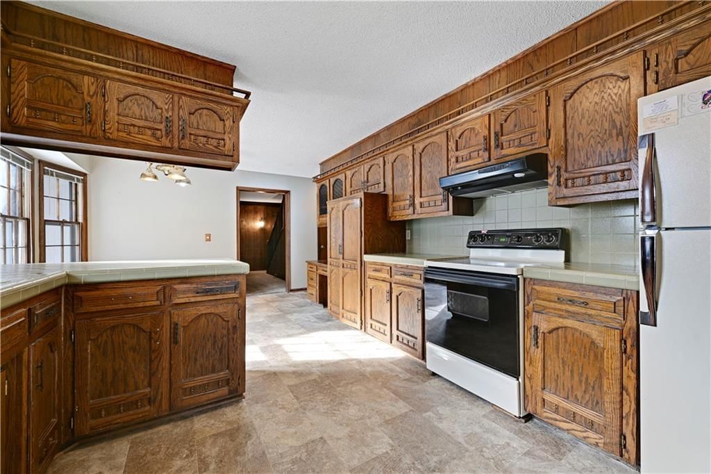 7120 Black Bob Street — photo 14