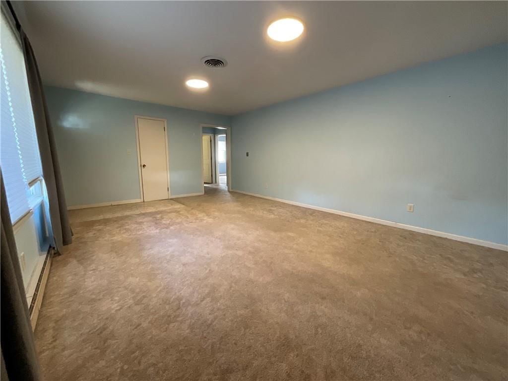 712 S SLOAN Street — photo 12