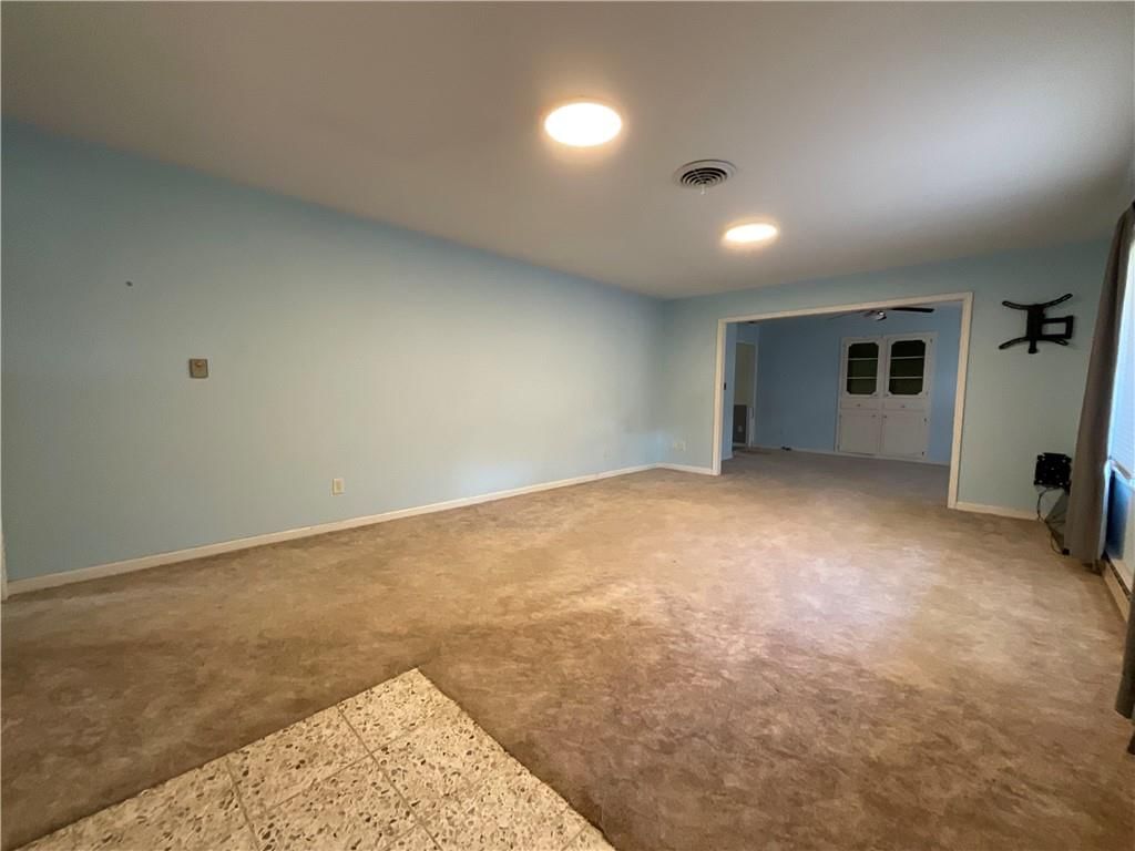 712 S SLOAN Street — photo 14