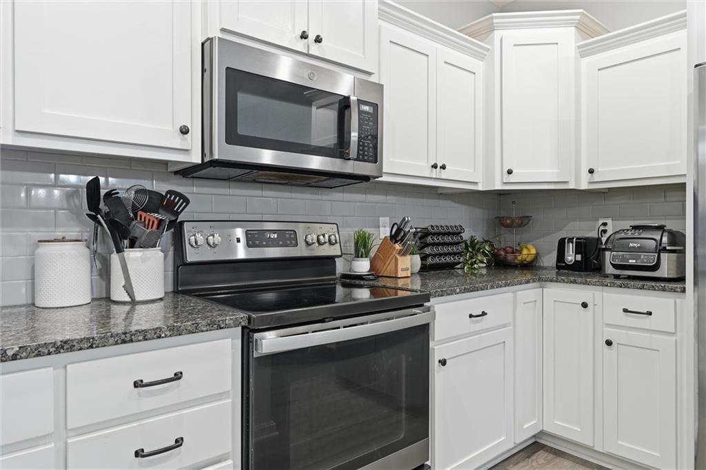 484 Olive Court — photo 13