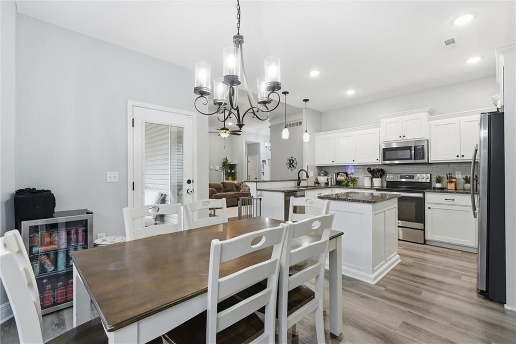 484 Olive Court — photo 17