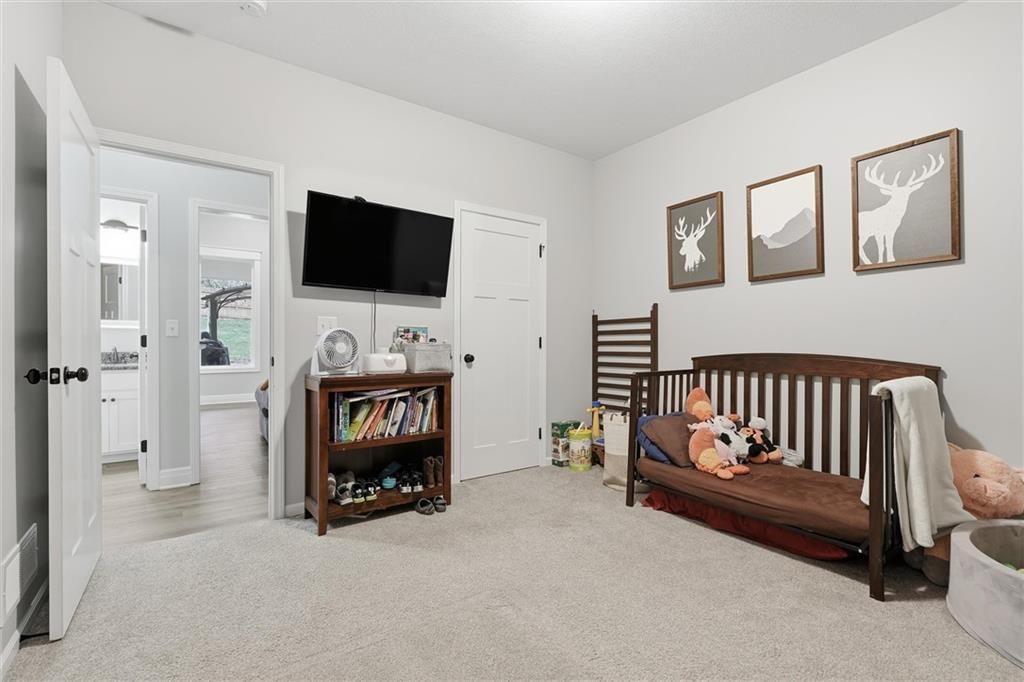 484 Olive Court — photo 29