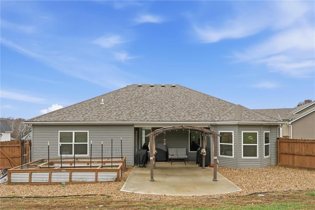 484 Olive Court — photo 38