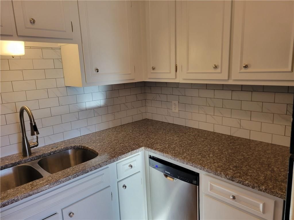 8221 Santa Fe Drive — photo 8