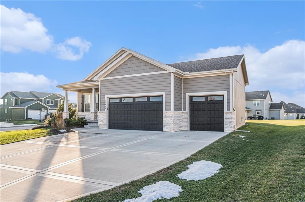 11410 Bluestem Drive — photo 2