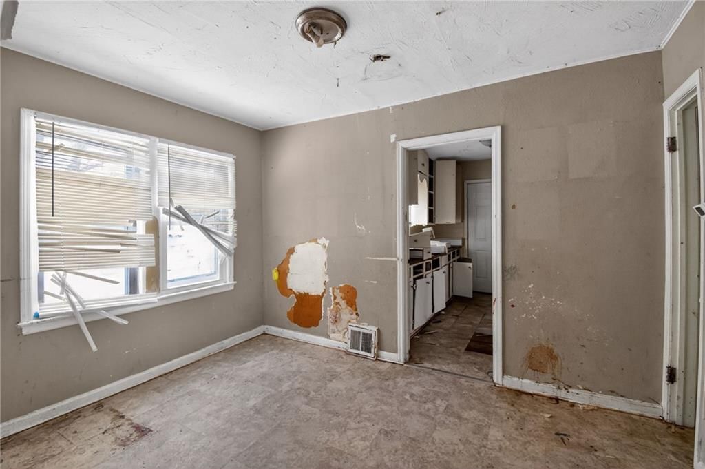 4653 Benton Boulevard — photo 20
