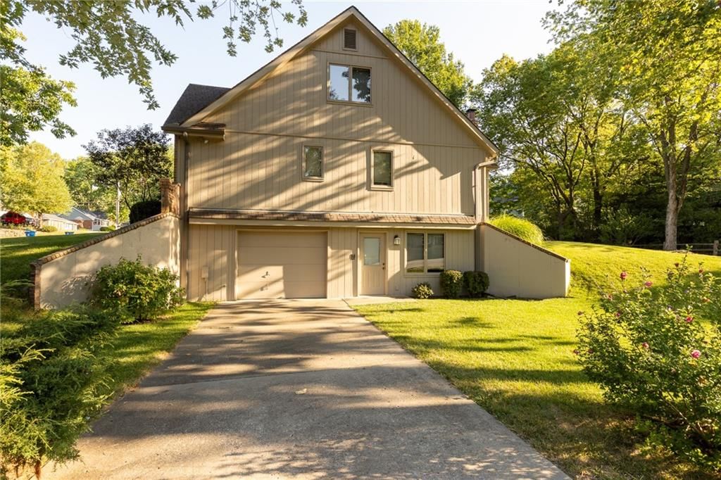8201 NW Potomac Avenue — photo 4