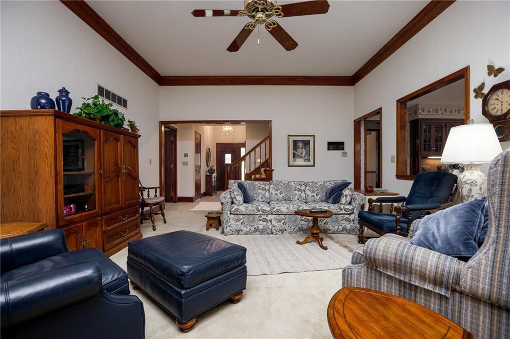 8201 NW Potomac Avenue — photo 11