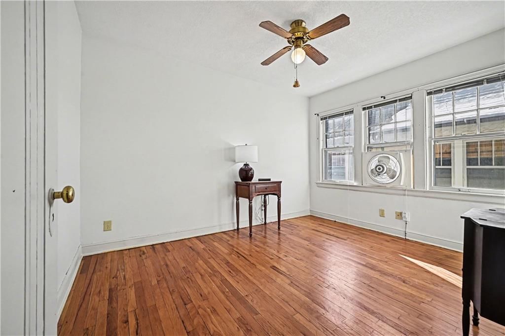 408 E 70th Terrace — photo 16