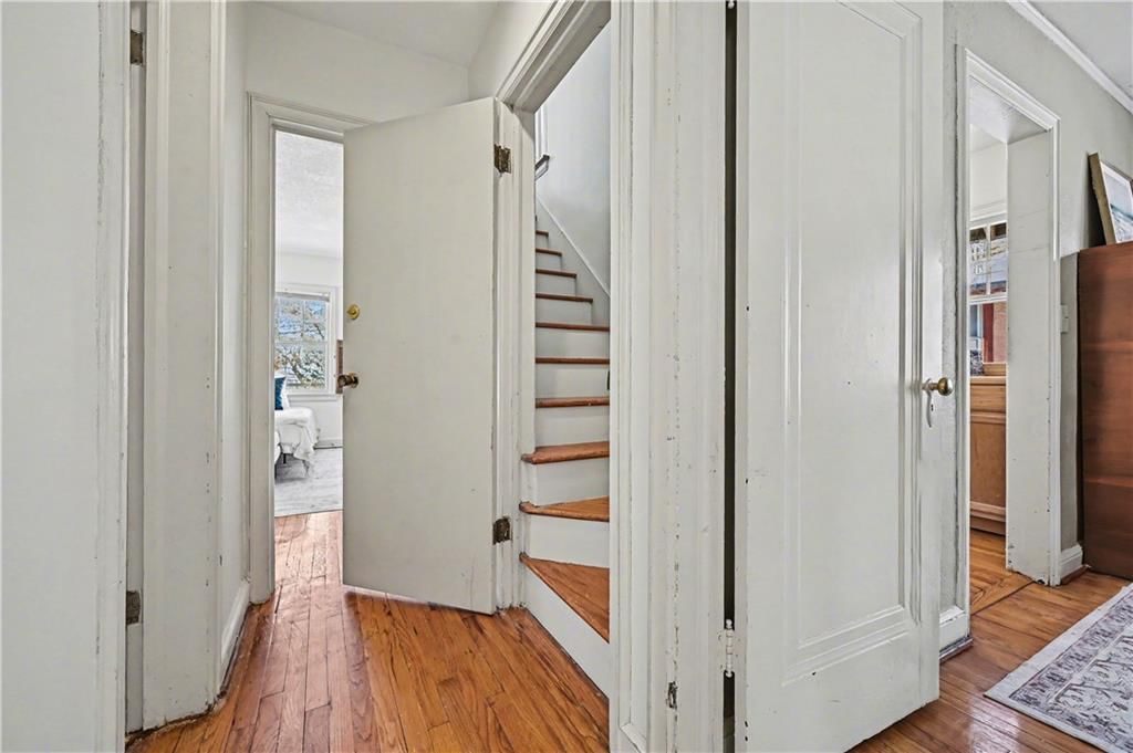 408 E 70th Terrace — photo 18