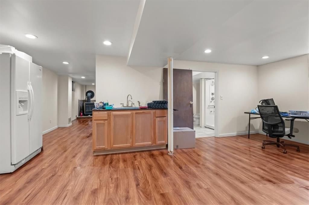 8110 W 92nd Street — photo 22
