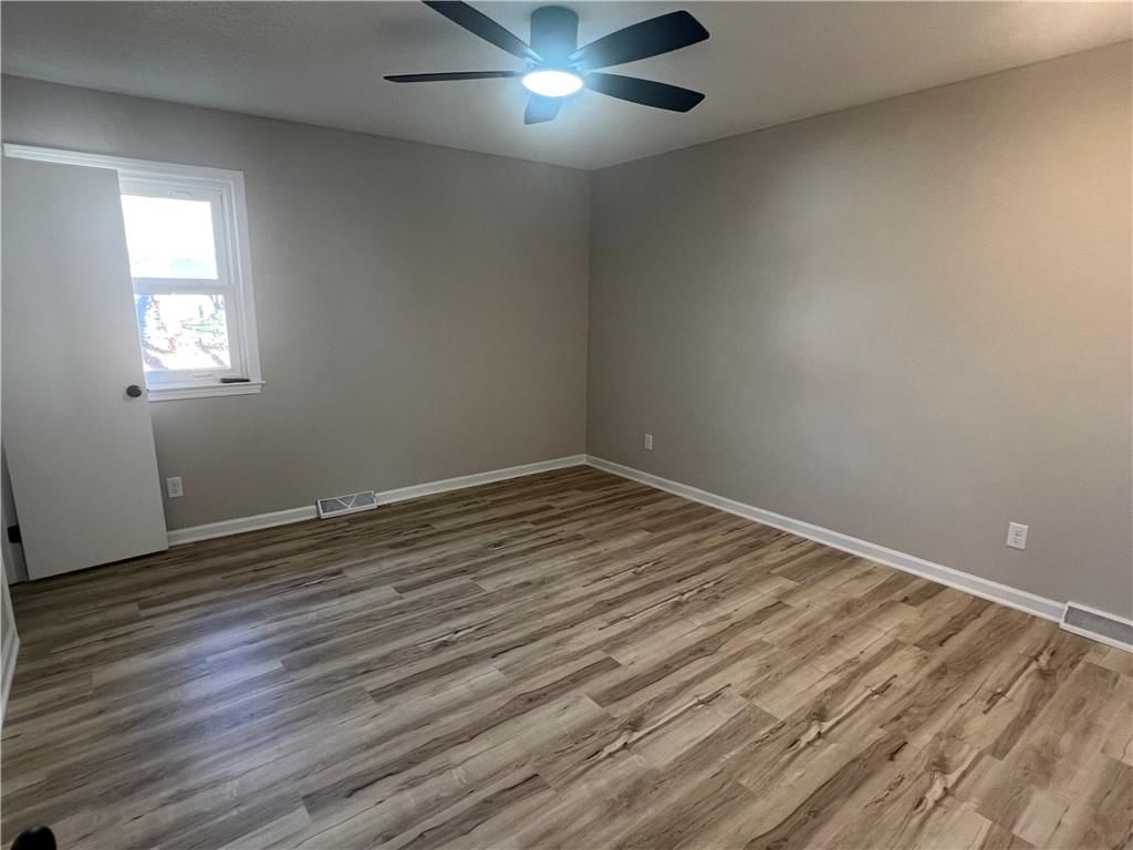 8702 Linda Lane — photo 14