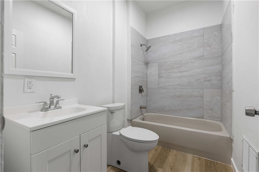 3318 Flora Avenue — photo 18