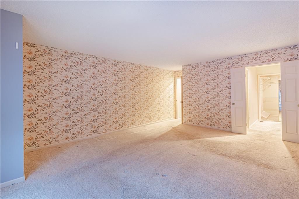 201 Lakeside Drive — photo 7