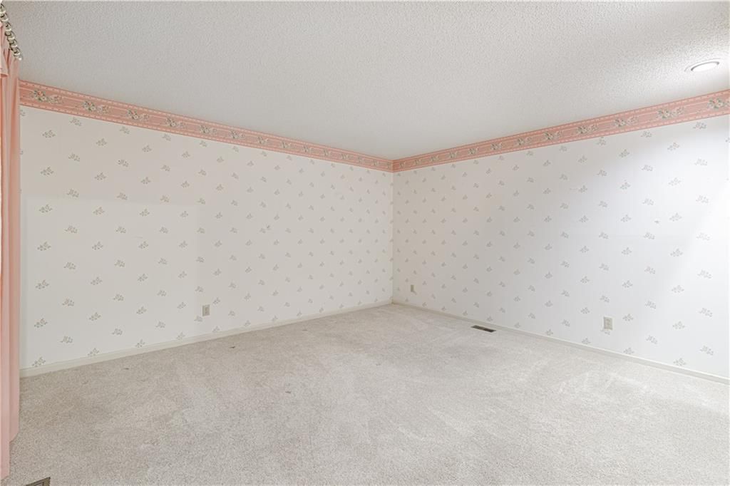 201 Lakeside Drive — photo 19