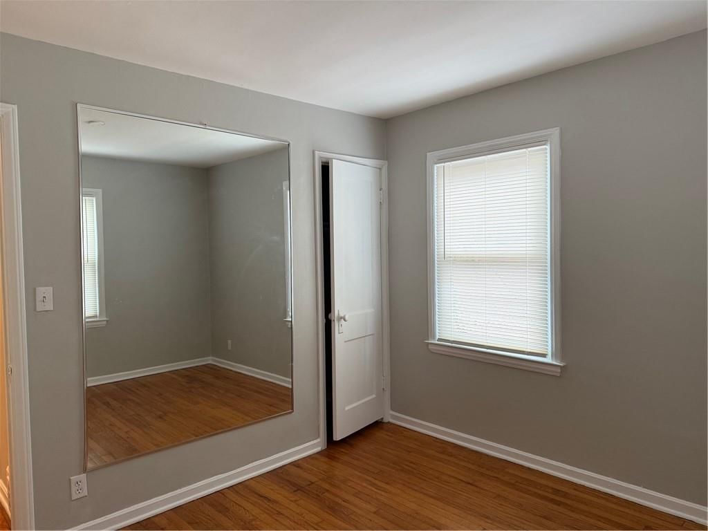 1403 W 27th Terrace S — photo 13