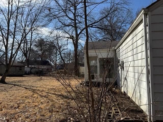 1403 W 27th Terrace S — photo 23