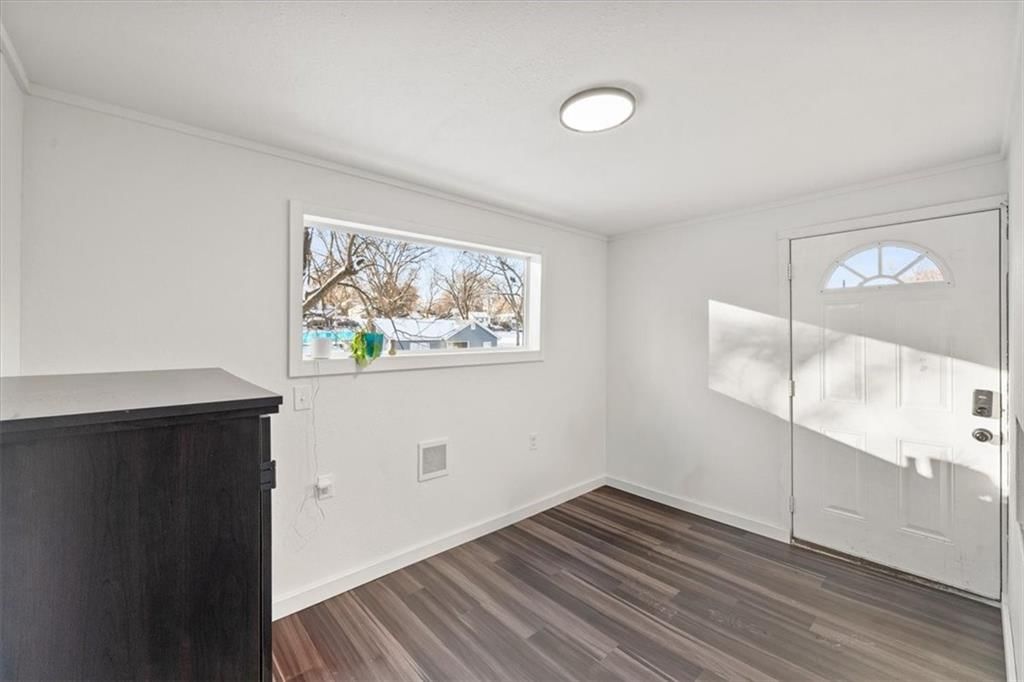119 N Evanston Avenue — photo 4