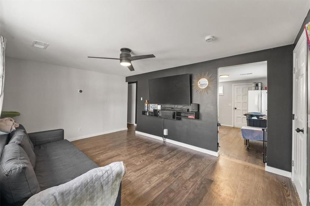 119 N Evanston Avenue — photo 6