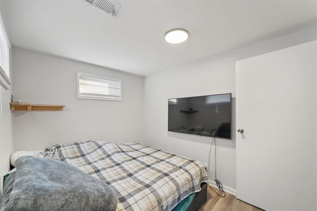 119 N Evanston Avenue — photo 12