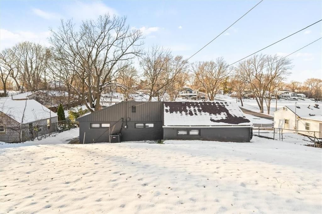 119 N Evanston Avenue — photo 24