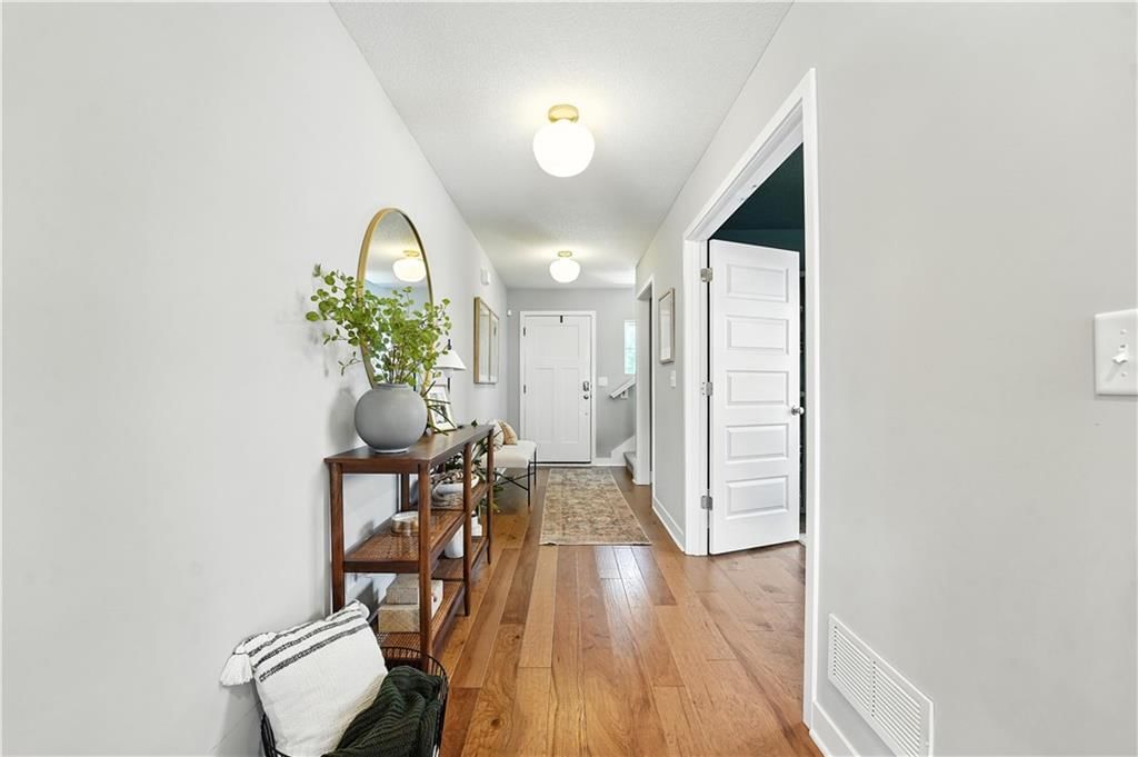 8908 SW 9th Street — photo 3