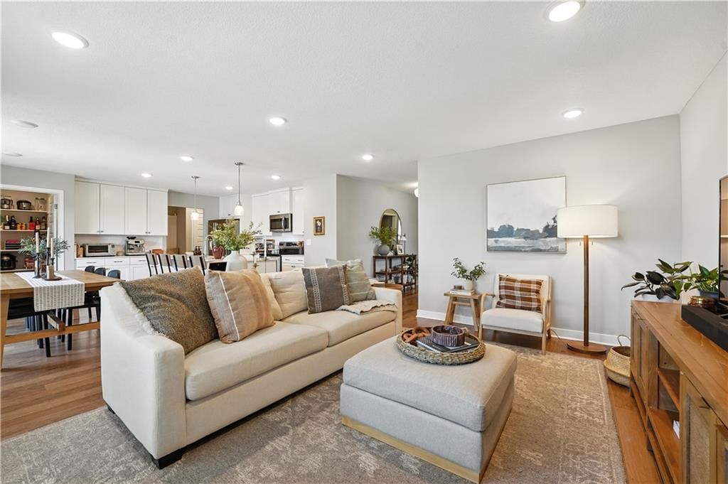 8908 SW 9th Street — photo 7