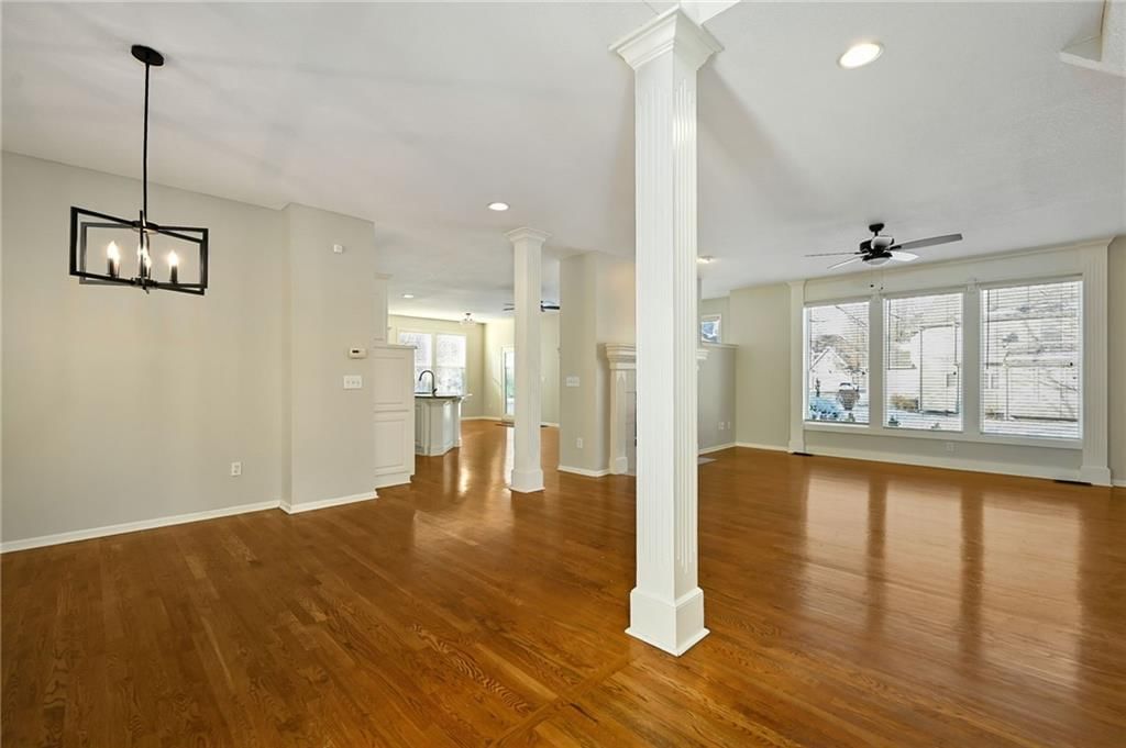 5206 Round Prairie Street — photo 3