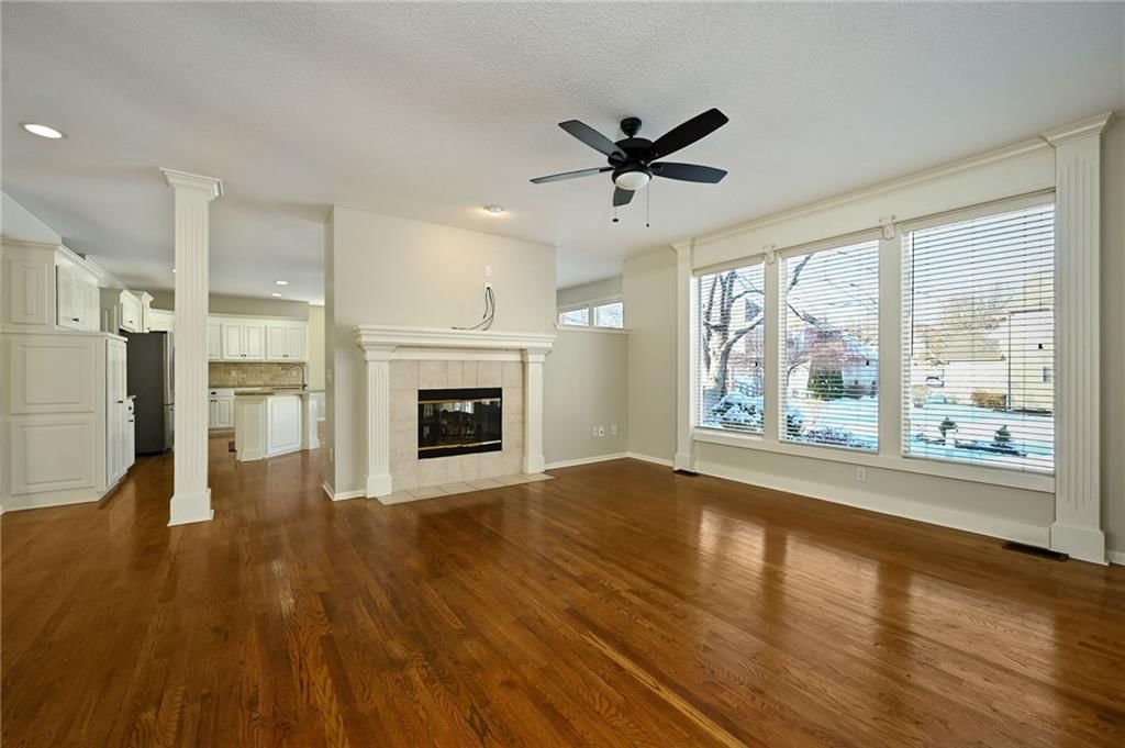 5206 Round Prairie Street — photo 5