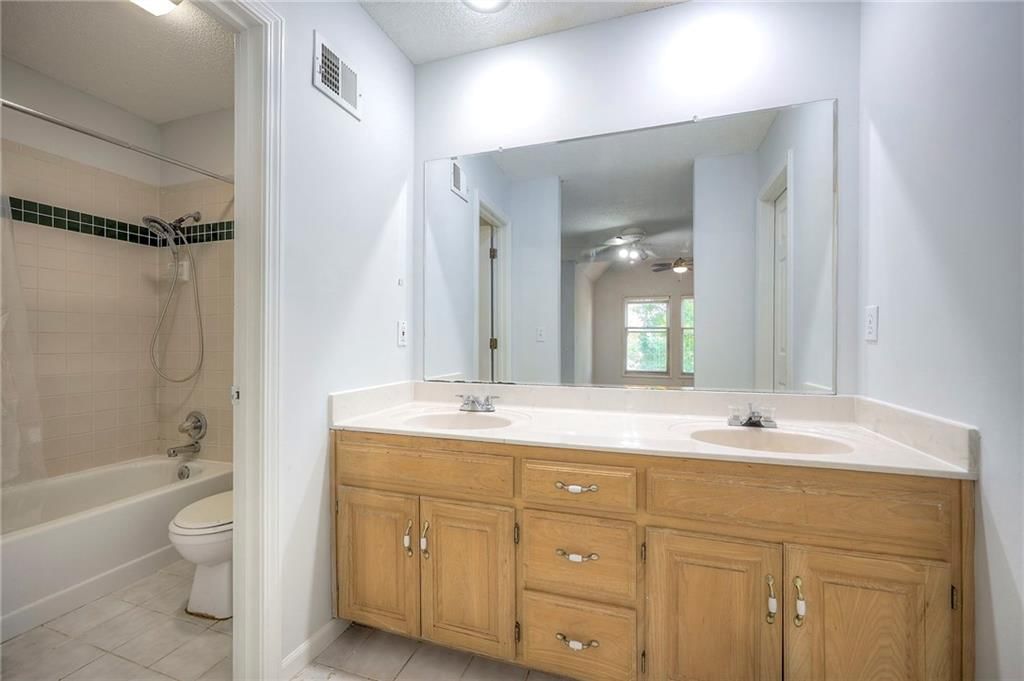 13928 W 109th Street — photo 24